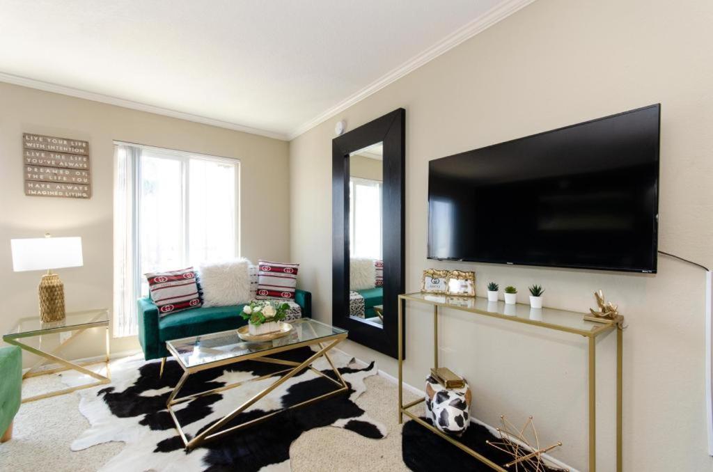 ロサンゼルスGucci Mickey And Maxico Lofts Free Parking And Wifiアパートメント エクステリア 写真